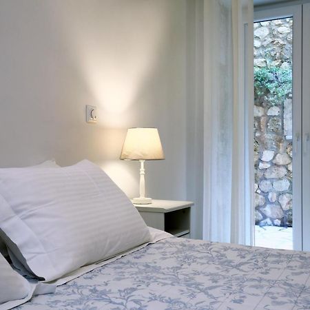 Wild Sea Apartments Áyios Nikítas Екстериор снимка