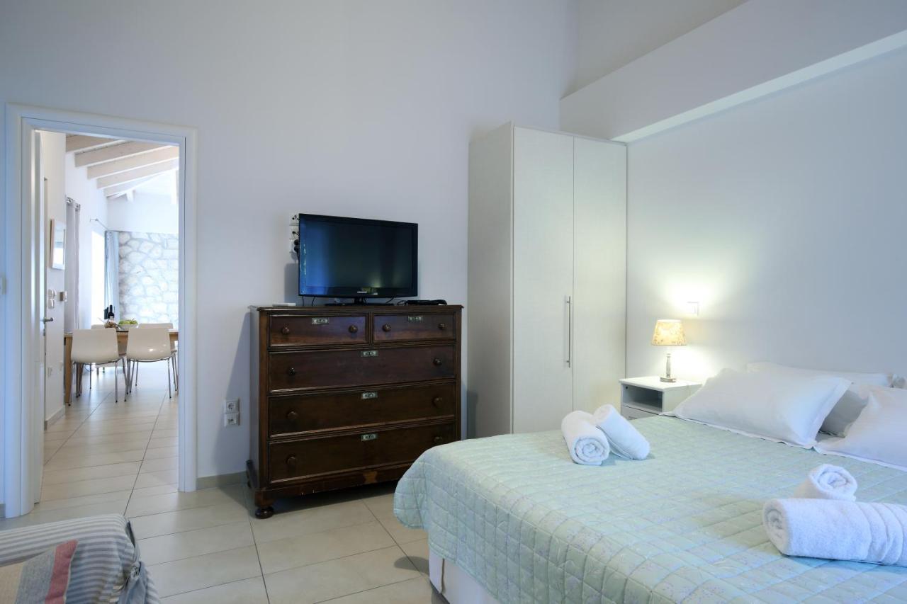 Wild Sea Apartments Áyios Nikítas Екстериор снимка