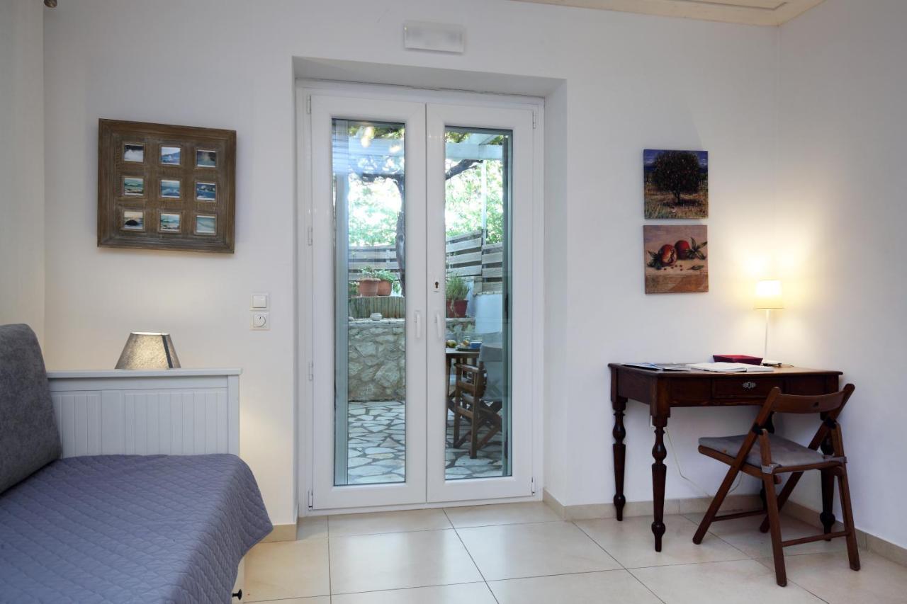 Wild Sea Apartments Áyios Nikítas Екстериор снимка